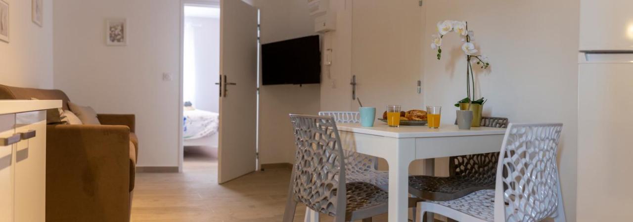 Loc Trotteur Le Fleur Des Champs F2 Cosy, Gare Sncf De Lourdes Apartment ภายนอก รูปภาพ